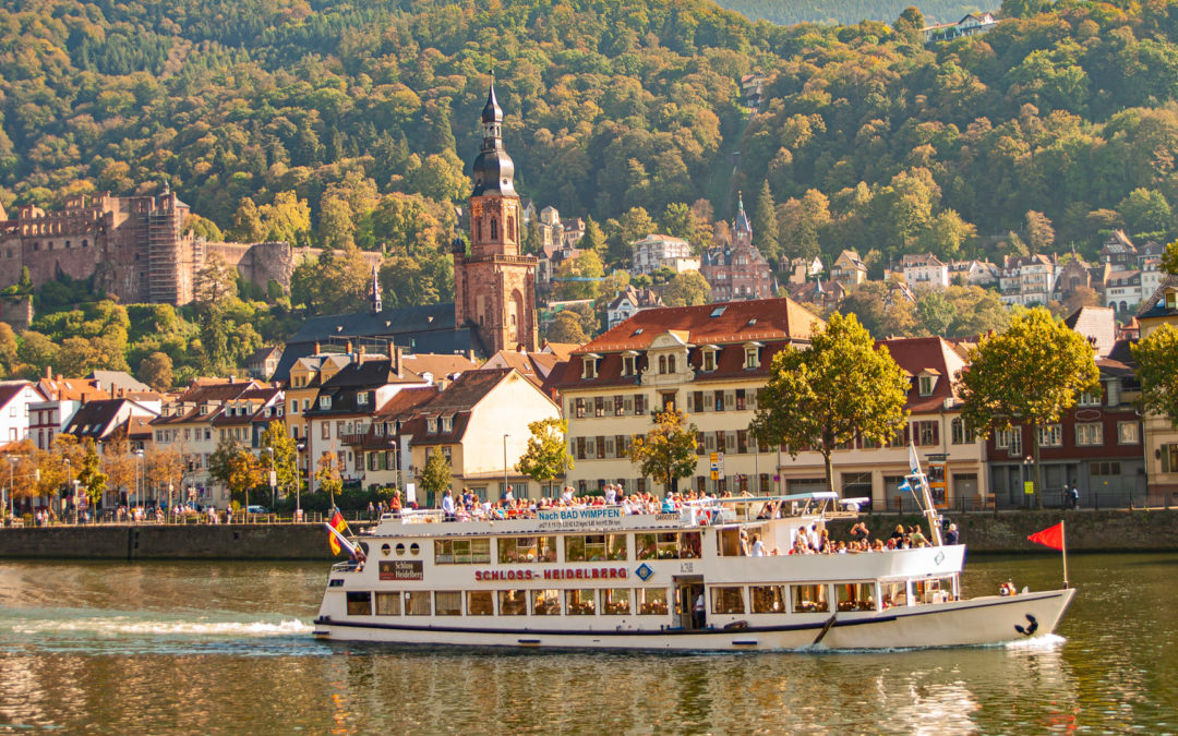 Schiffsfahrt auf dem Neckar